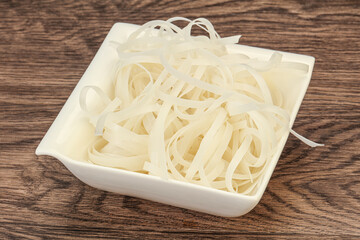 Boiled rice noodle for cooking
