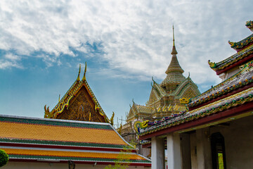 Fototapeta premium BANGKOK, THAILAND - January 19,2019: View of Royal Grand Palace in Bangkok. Royal Grand Palace is famous destination in Bangkok.