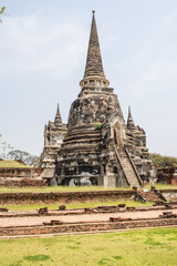 Fototapeta premium Old pagodas within Wat Phra Si Sanphet was the holiest temple in Ayutthaya that is ancient capital of Thailand