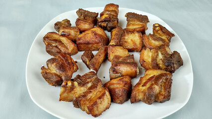 Torresmos / Rojões, uma receita tradicional portuguesa