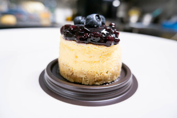  blueberry cheese cake on top filling