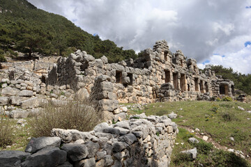 Fototapeta na wymiar view of the Roman baths (thermae) of Arykanda, Turkey on mountain terrace