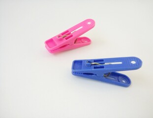 plastic clothes pegs