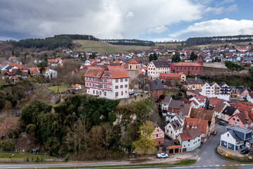 Allgemeiner Blick von oben auf das Schloss von Homburg am Main bei Trennfeld, Triefenstein, Bayern,...