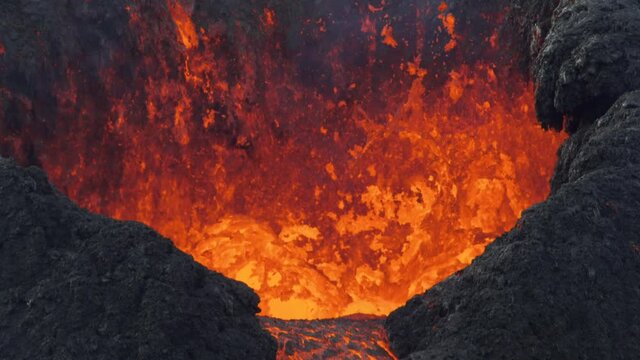 GELDINGADALUR, ICELAND. Erupting Fagradalsfjall volcano, 52 km from Reykjav&iacute;k, Iceland.
View of craters&rsquo; eruption in the Reykjanes peninsula. 