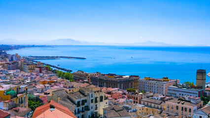 panoramic view of the city of Salerno, the Gulf of Salerno, the town hall, © karzof pleine