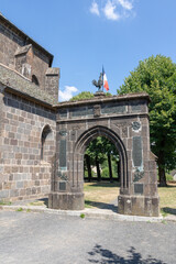 Le monument aux Morts de Salers (Cantal)