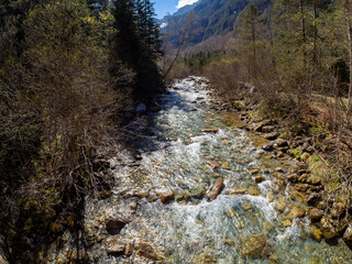 walk through the national park of ordesa and lost mountain
