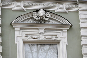 Obraz premium Decorative elements of the facade.