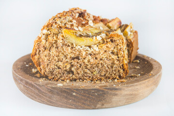 crunchy banana bread with cinnamon