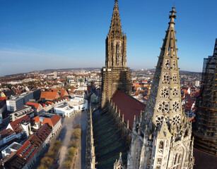 Fototapeta na wymiar Ulm, Deutschland: Das gigantische Ulmer Münster