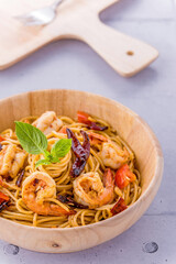 Spaghetti Spicy Dried Chilly with Shrimp
