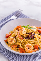 Spaghetti Spicy Dried Chilly with Shrimp