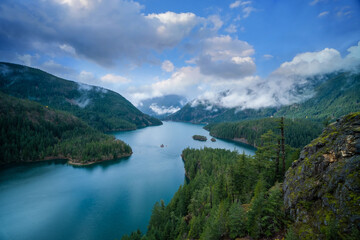 Obraz na płótnie Canvas Mountain landscape, Diablo lake and mountain Seattle, North Cascade national park, Washington state, USA,