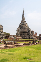 Fototapeta premium Old pagodas within Wat Phra Si Sanphet was the holiest temple in Ayutthaya that is ancient capital of Thailand