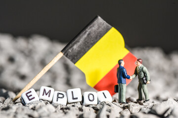 emploi business job travail salaire chomage accord associé patron belge Belgique