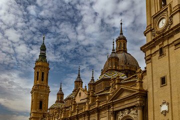 Fototapeta na wymiar landscape Nuestra Señora del Pilar Cathedral Basilica against the sky