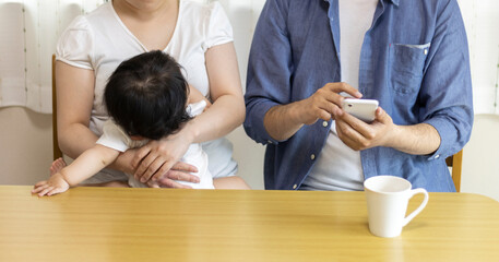 ノートと電卓と 寝ている赤ちゃん 0歳 生後10か月 日本人 女の子 Go To Bed Wall Mural Go To B Poko42