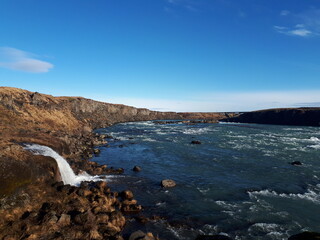 Lac au milieu de nulle part