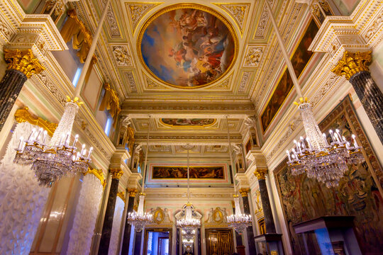 Saint Peterburg, Russia - April 2021: Hall of Leonardo da Vinci in Hermitage museum