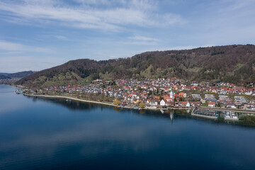 Fototapeta na wymiar Luftaufnahme vom Bodensee aus auf Sipplingen mit Yachthafen, Bodenseekreis, Baden Württemberg, Deutschland