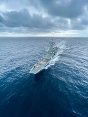 military us navy ship sailing in the ocean during nato operation - obrazy, fototapety, plakaty