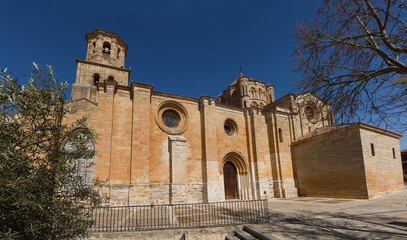 Obraz premium South facade of the Church Collegiate of Toro (Colegiata de Santa María la Mayor) in Zamora, Spain