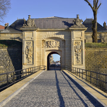 Carr&eacute; porte Vauban &agrave; Longwy (54400), d&eacute;partement de Meurthe-et-Moselle en r&eacute;gion Grand Est, France