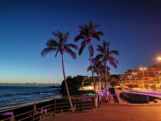 Obraz premium A sunset at the beach in Puerto Naos on the island of La Palma, Canaries, Spain