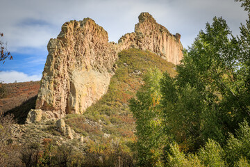 Fototapeta na wymiar The Great Dikes rock formations in the Spanish Peaks of Colorado, USA