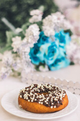 Obraz na płótnie Canvas Donut and flowers