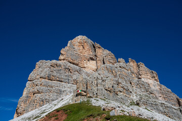 Fototapeta na wymiar cima del monte Averau