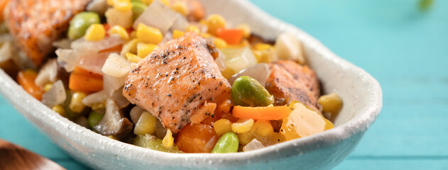 Fresh salmon cube with stir-fried mixed vegetables.