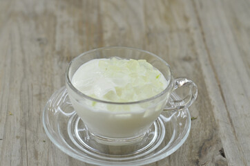 Aloe vera sour yogurt, delicious summer