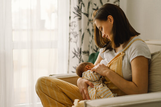 Breastfeeding Images – Browse 356,809 Stock Photos, Vectors, and Video |  Adobe Stock