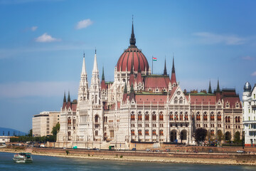 Fototapeta na wymiar Building of the Hungarian parliament. Budapest. Hungary