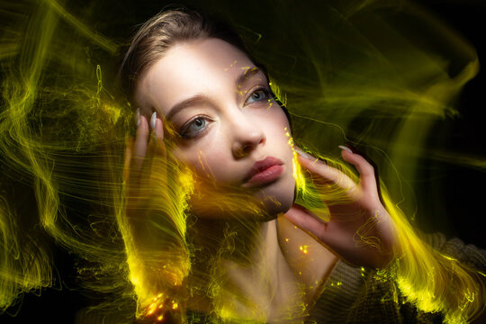 lightpainting portrait, new art direction, long exposure photo without photoshop, light drawing at long exposure

