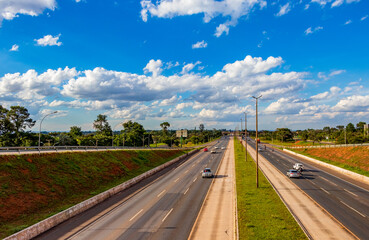 Chegada em Brasília pela Rodovia BR 040.