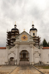 Obraz premium reconstruction of a stone old church