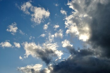 Obraz premium Beautiful sky and clouds, spring 