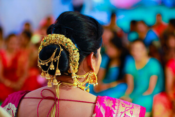 Bridal hair style in wedding ceremony