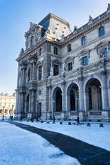 Obraz premium louvre museum in paris