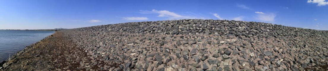 Eine Wanderung am Stausee Kelbra in der Nähe vom Kyffhäuser Denkmal