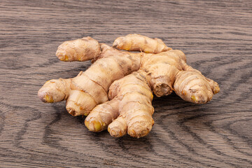 Natural organic raw ginger root