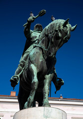Obraz premium Janos Hunyadi horse statue in Pecs, Hungary