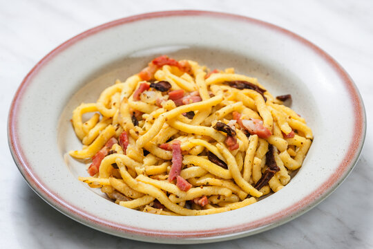spatzles with bacon and mushroom