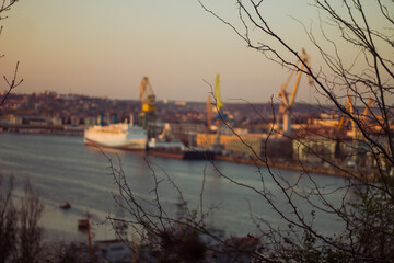 Fototapeta na wymiar quiet port in the evening. spring harbor on the black sea.
