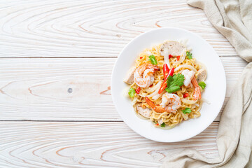 spicy instant noodles salad with shrimps