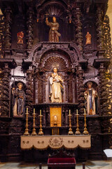 Fototapeta na wymiar Cristianismo catedral escultura religión iglesia altar
