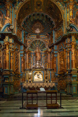 Fototapeta na wymiar Cristianismo catedral escultura religión iglesia altar